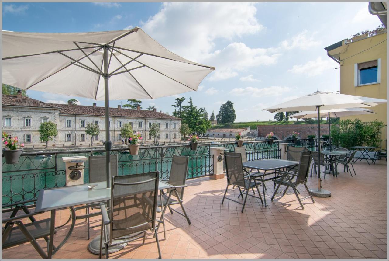 Fiori Sull'Acqua Apartments Peschiera del Garda Eksteriør bilde