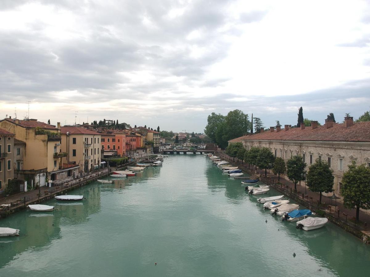 Fiori Sull'Acqua Apartments Peschiera del Garda Eksteriør bilde