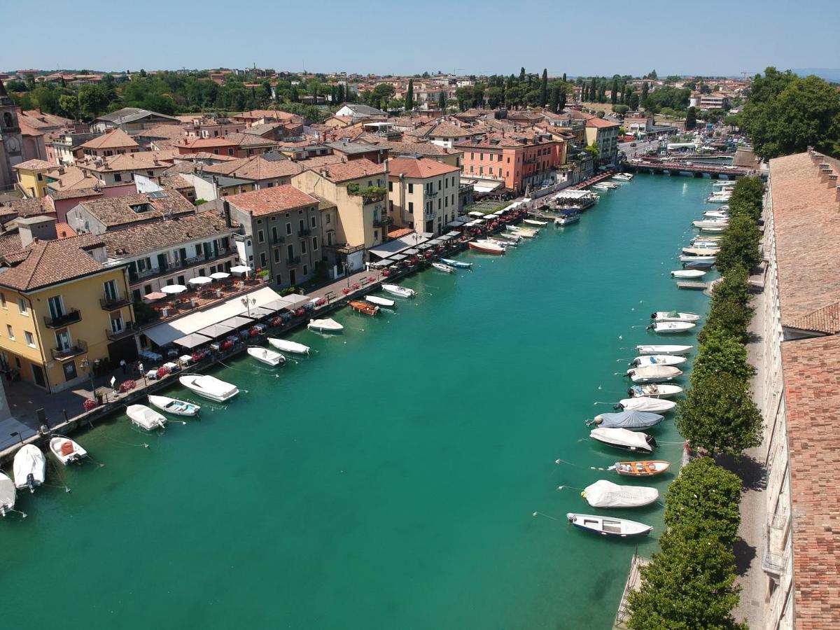 Fiori Sull'Acqua Apartments Peschiera del Garda Eksteriør bilde