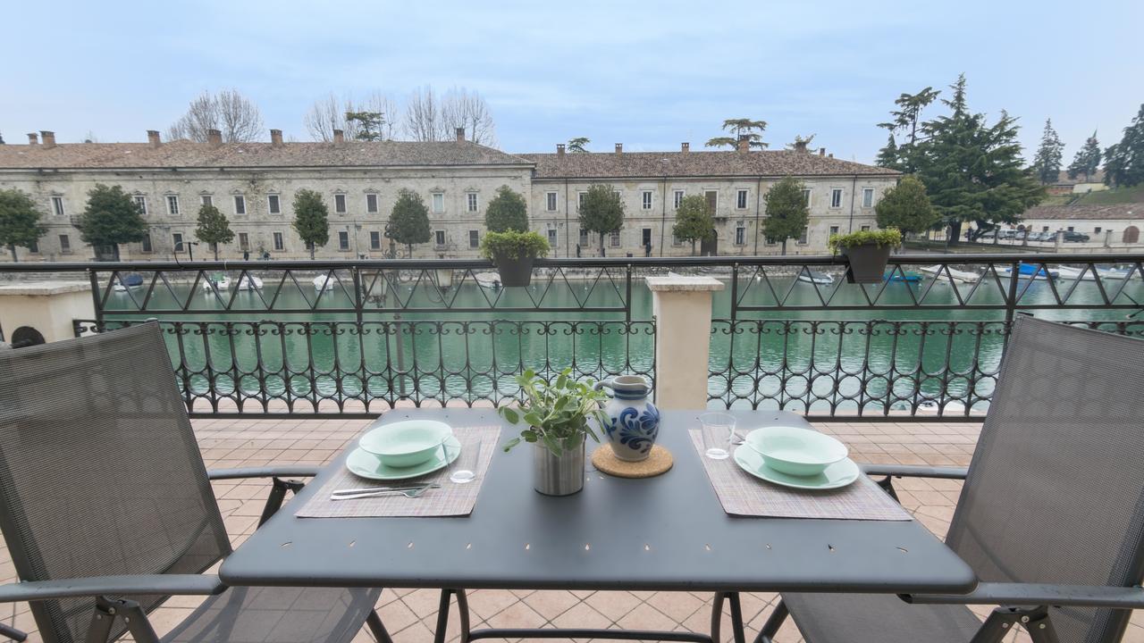 Fiori Sull'Acqua Apartments Peschiera del Garda Eksteriør bilde