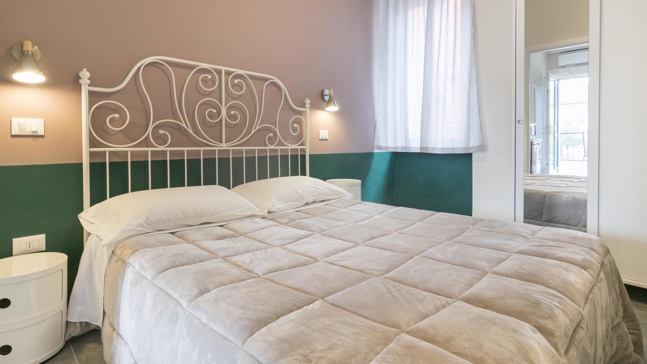 Fiori Sull'Acqua Apartments Peschiera del Garda Eksteriør bilde
