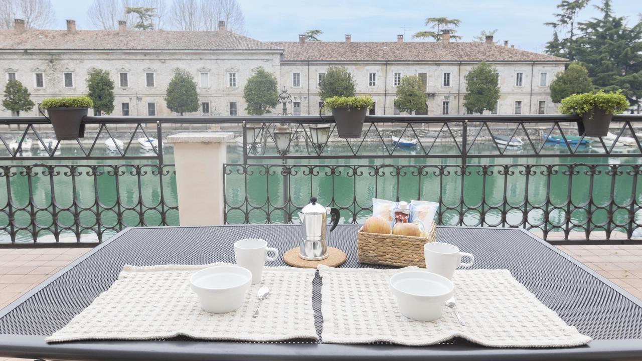 Fiori Sull'Acqua Apartments Peschiera del Garda Eksteriør bilde