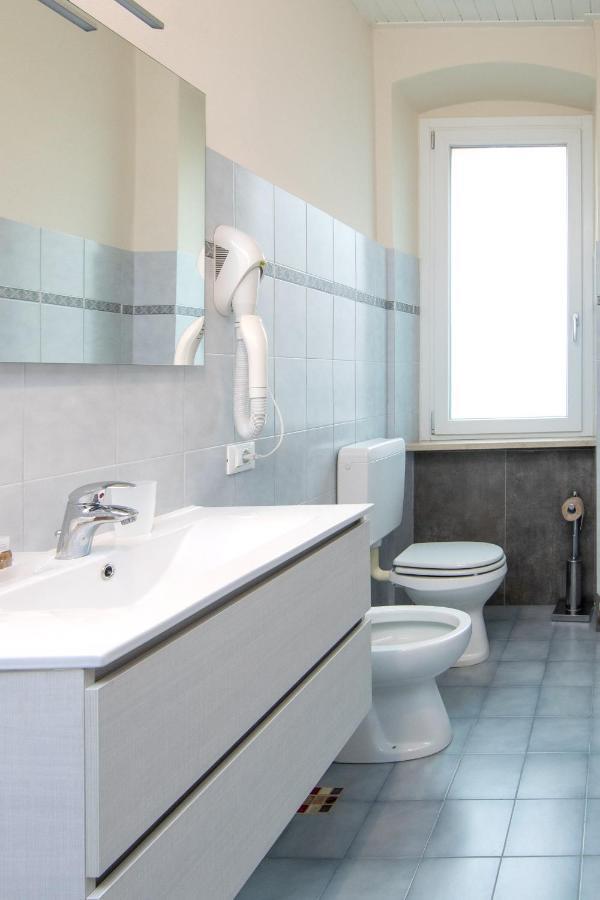 Fiori Sull'Acqua Apartments Peschiera del Garda Eksteriør bilde