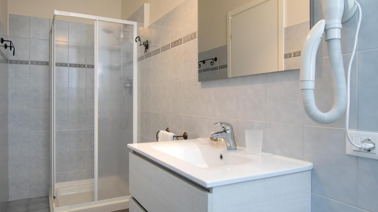 Fiori Sull'Acqua Apartments Peschiera del Garda Eksteriør bilde